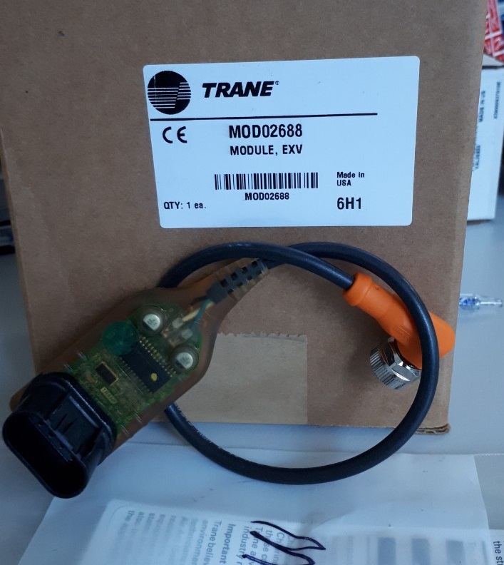 Cáp điều khiển tiết lưu MOD02688 Trane EXV Overmold Cable Adaptor